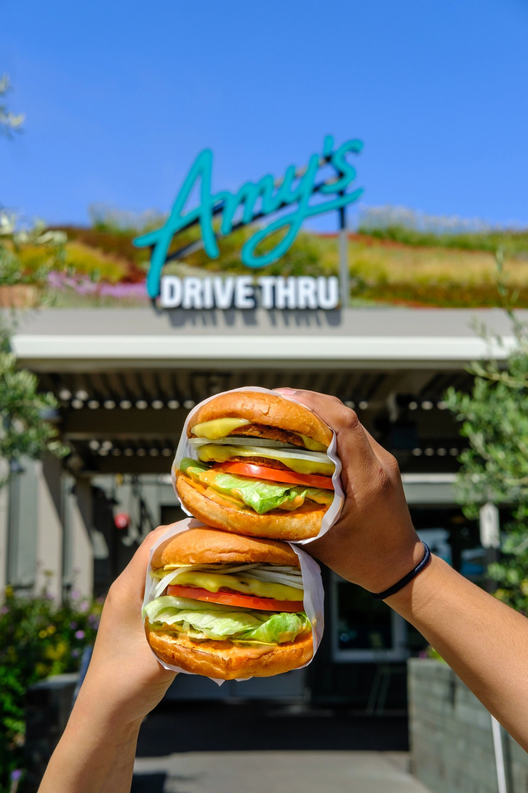 Amy's Drive Thru brings vegetarian fast food to Thousand Oaks
